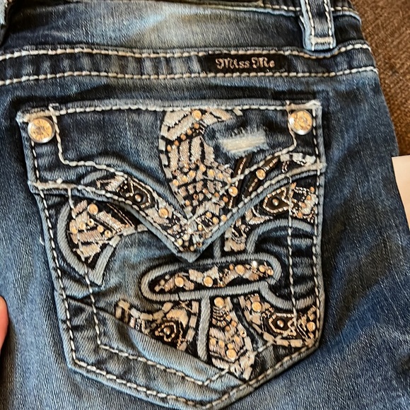 Miss Me size 26 Straight leg jeans - Picture 2 of 6